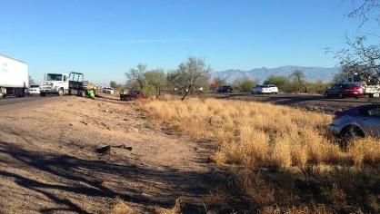 2 deadly wrecks on I-19 south of Tucson; Bicyclist struck on northwest side